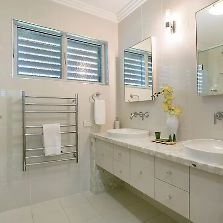 Tobys Beach House-2